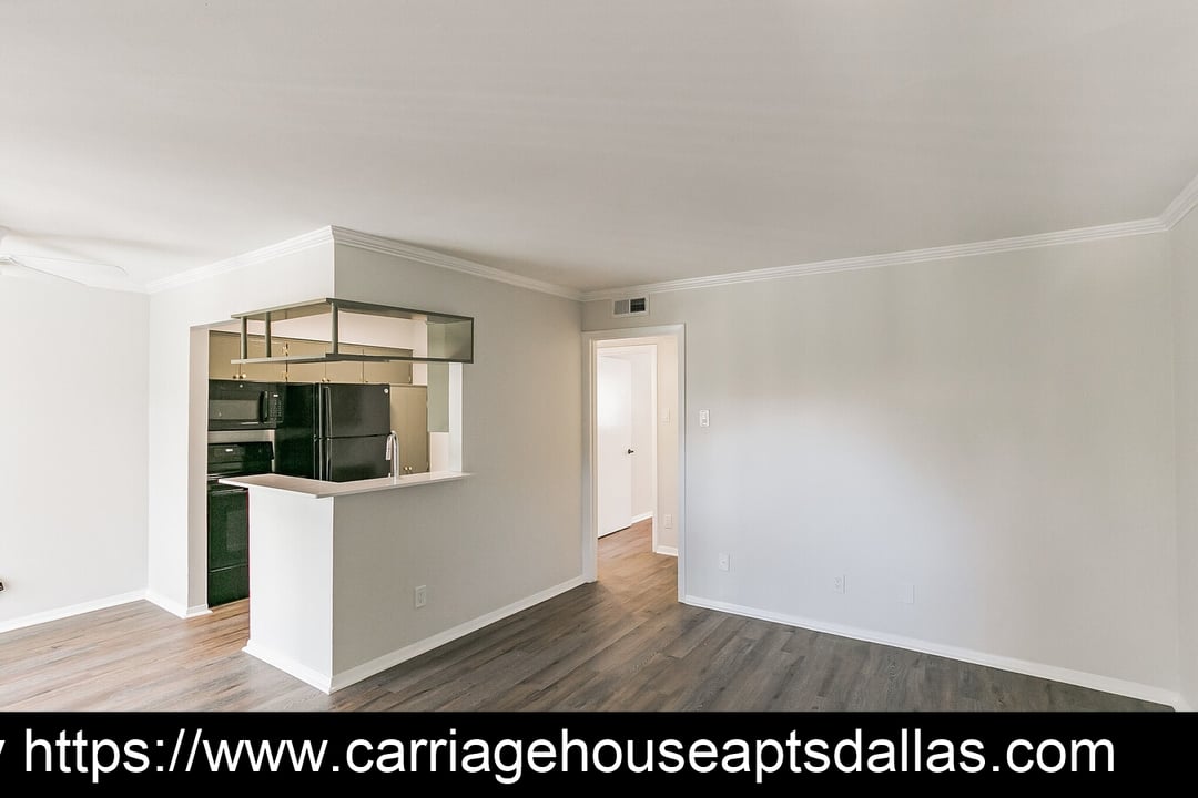 Carriage House - 14